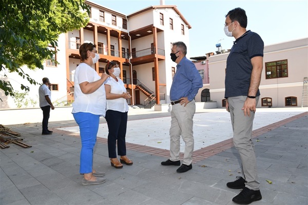 Vali Elban Tarihi Tepebağ Ortaokulunda İncelemelerde Bulundu