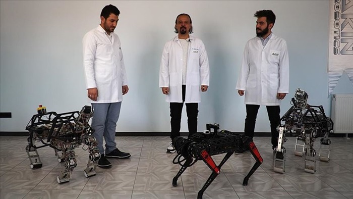 Dört ayaklı robot 'Arat' geliştirilmeye devam ediyor