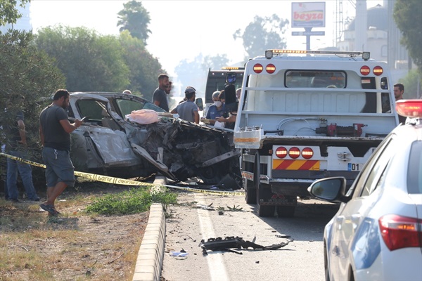 Adana'da tır ile cip çarpıştı 3 kişi yaralandı