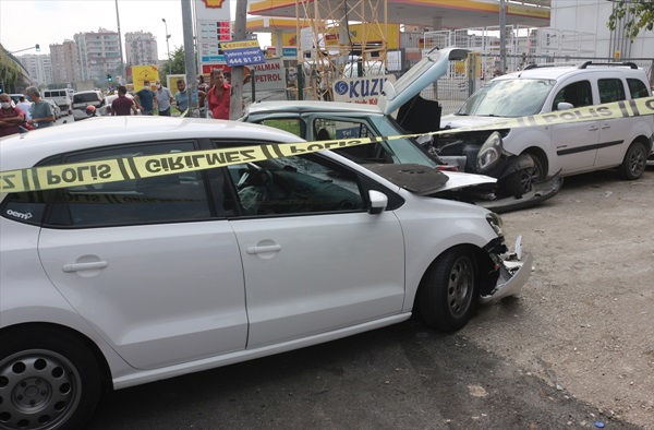 Adana'da trafik kazası: 1 ölü, 1 yaralı