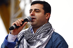 Selahattin Demirtaş'ın avukatlarına adli kontrol