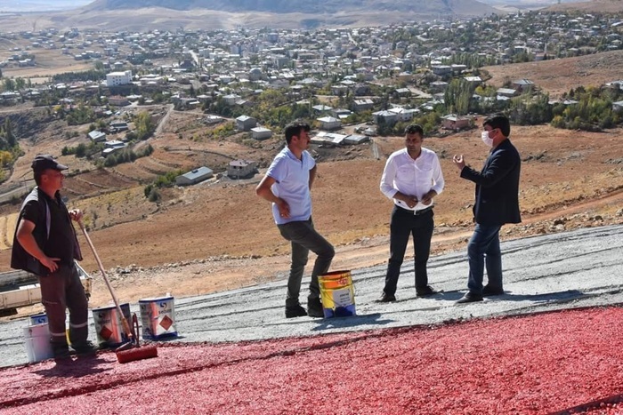 Çal Dağları'na dev Türk bayrağı  