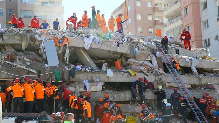 İzmir'deki depremde yaralanan 999 kişinin tedavisi tamamlandı