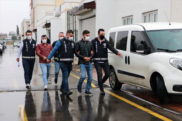 Adana'da eğlence mekanında silahlı saldırıya tutuklama