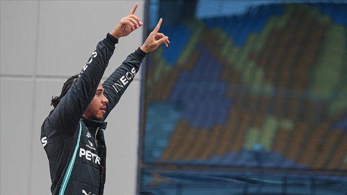 F1 İspanya Grand Prix'sinde zafer Hamilton'ın