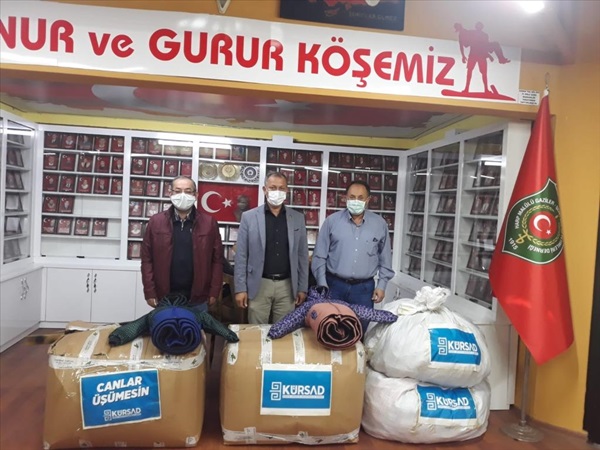 KÜRSAD'dan ihtiyaç sahibi 1071 çocuğa mont yardımı