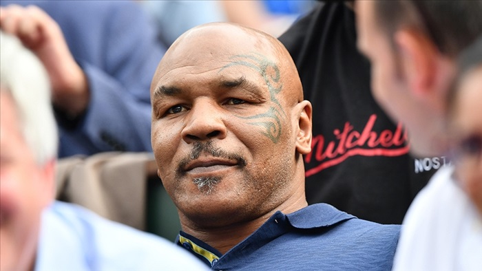 Mike Tyson gösteri maçıyla ringlere döndü