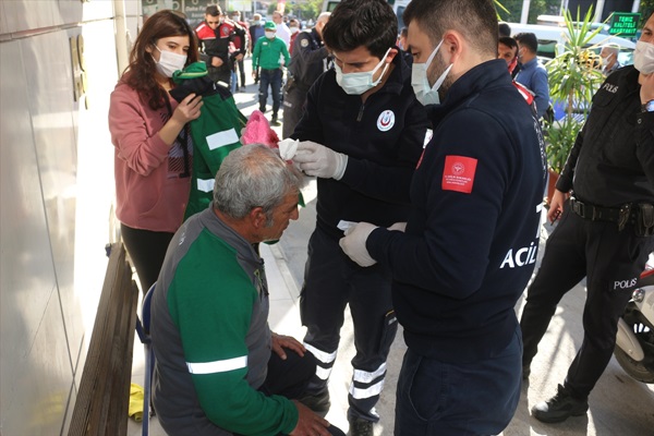 Adana'da akaryakıt istasyonu çalışanı tartıştığı müşteri tarafından yaralandı