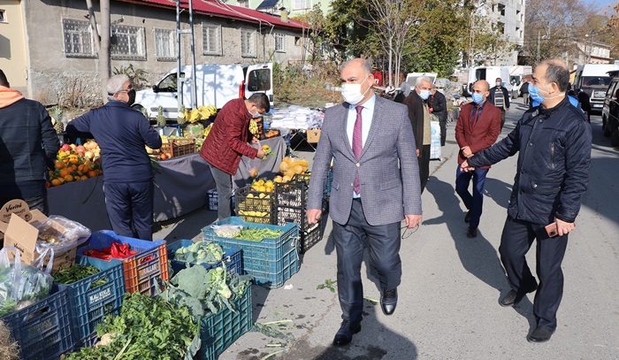 Başkan Çay halk pazarını denetledi  