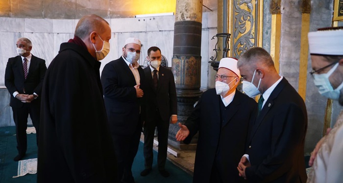 Dünyaya mesaj net! Ayasofya Camii'nde Mescid'i Aksa davası