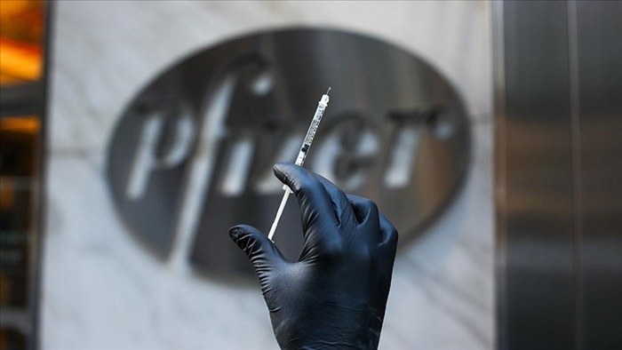 İngiltere'de Pfizer'in BioNTech'le geliştirdiği Kovid-19 aşısı 8 Aralık'ta yapılmaya başlanacak