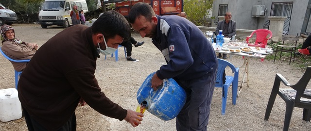 "Güllece bulamacı" çiftçilerin kurtarıcısı oldu  