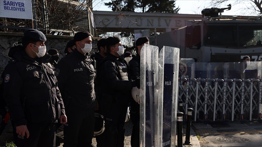 Boğaziçi Üniversitesi önündeki gösterilere ilişkin 14 kişi daha gözaltına alındı