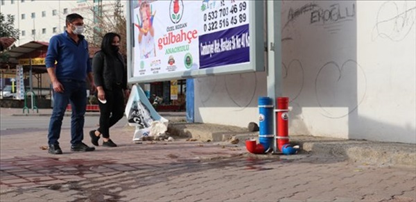 Kozan Belediyesi, sokak hayvanları için mama noktaları oluşturdu