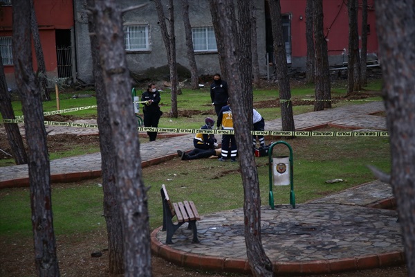 Adana'da parkta silahla vurulmuş erkek cesedi bulundu