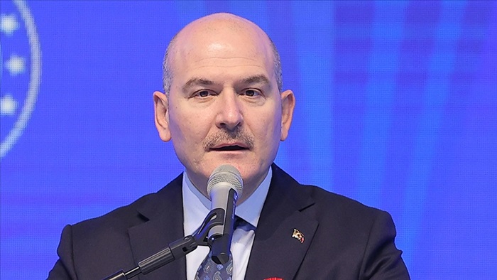 İçişleri Bakanı Soylu: (DBP'li Aydeniz'in polise yumruklu saldırısı) Bu davranışın bedeli ağır olacak