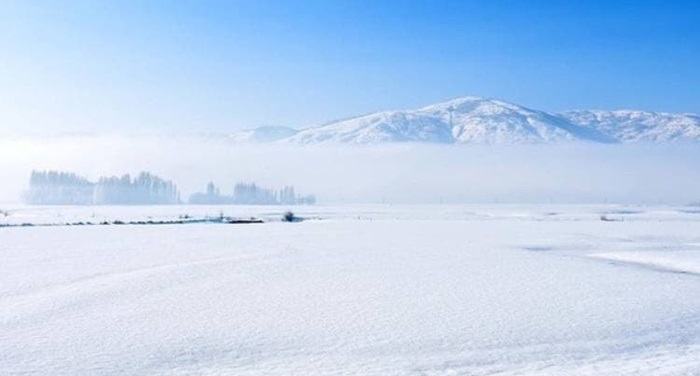 Tufanbeyli'de kar yağışı hayatı olumsuz etkiliyor