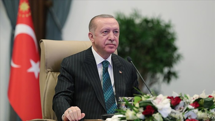 Cumhurbaşkanı Erdoğan: Depremde yakınlarını kaybeden veya evi, iş yeri hasarlı olan öğrencilerin tamamına burs verilecek