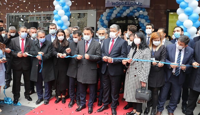 Ali Babacan, Adana'da "Yerel Basın Toplantısı"na katıldı.