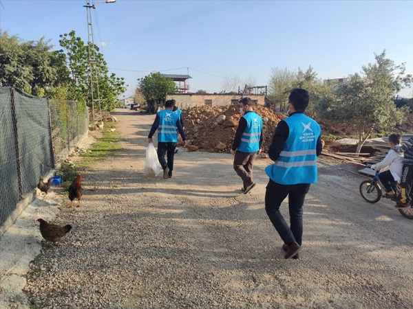 TÜGVA'dan Kozan'da 200 aileye gıda yardımı