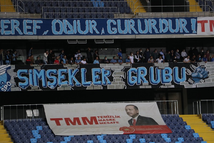 Adana Demirspor maçındaki seyirci sosyal medyada gündem oldu  