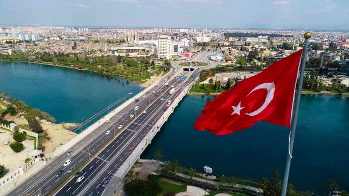 Adana'da Girne Köprüsü'nü genişletme çalışmaları tamamlandı