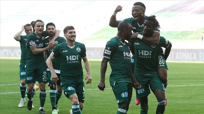 Giresunspor 44 yıl sonra Süper Lig'in kapısında