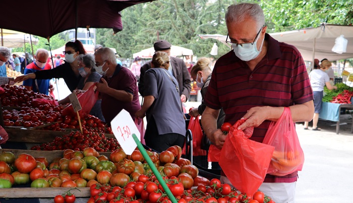 Semt pazarların kurulması vatandaşları ve esnafı sevindirdi  