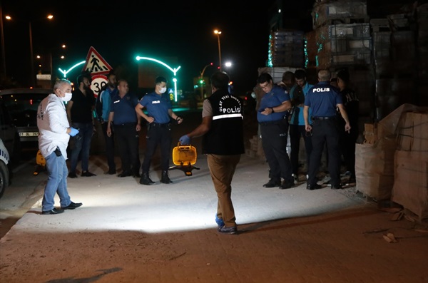 Adana'da tabancayla vurulan kişi yaralandı