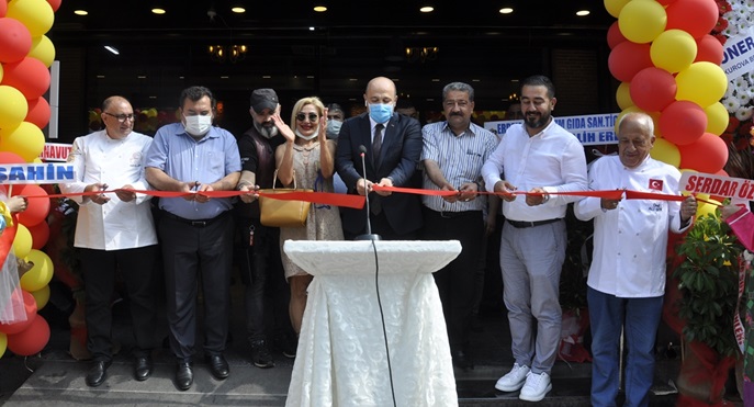 Adana’da İl Sağlık Müdürü Nacar ve TÜRES Şube Başkanı Serttaş açılışa katıldı