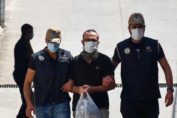 Adana'da yakalanan terör örgütü DEAŞ şüphelisi tutuklandı