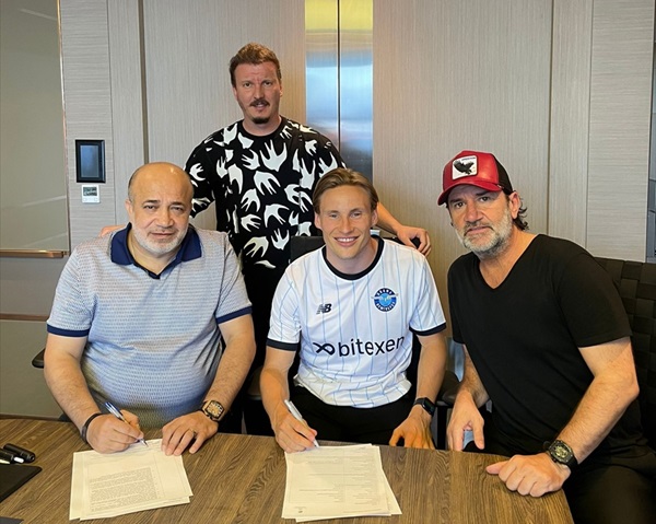 Adana Demirspor, Jonas Svensson'u transfer etti