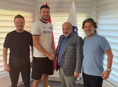 Adana Demirspor, Manchester City'den kaleci Muric'i kiraladı