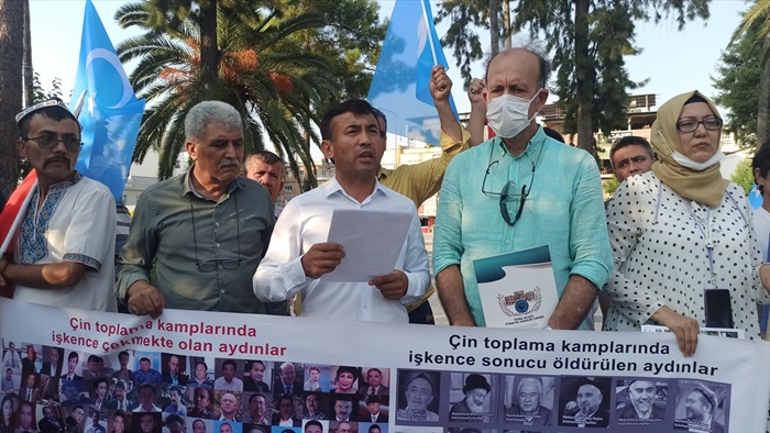 Çin'in "Doğu Türkistan" politikaları Osmaniye'de protesto edildi