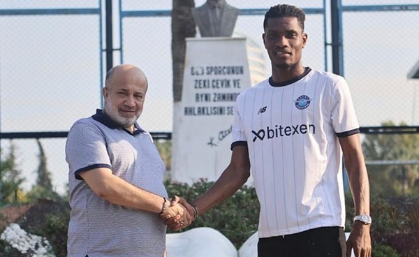 Adana Demirspor, Fildişi Sahilli futbolcu Simon Deli'yi transfer etti