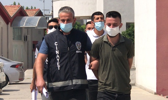 Adana'da bir kişiyi darbedip bıçakla yaraladıkları öne sürülen 3 zanlı tutuklandı