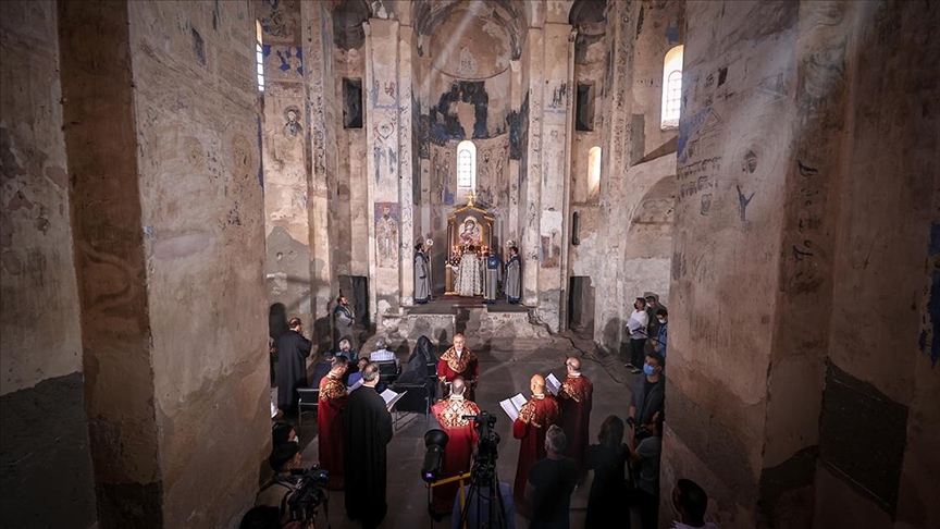 Akdamar Kilisesi'ndeki 9. ayin başladı