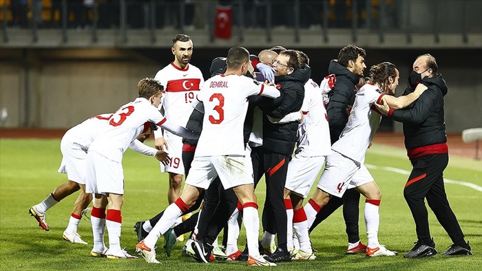 A Milli Futbol Takımı, Dünya Kupası yolunda Karadağ'ı yenmek istiyor