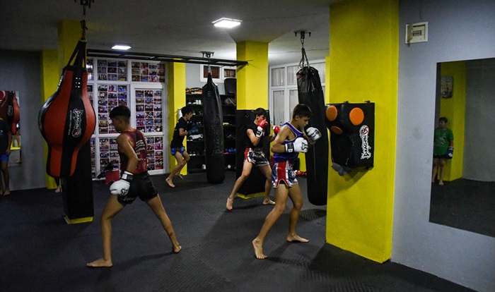 Adanalı muaythai sporcuları, milli formayı giymek için ter döküyor