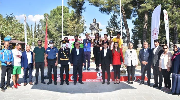 Karaisalı’da Cumhuriyet Koşusu Düzenlendi