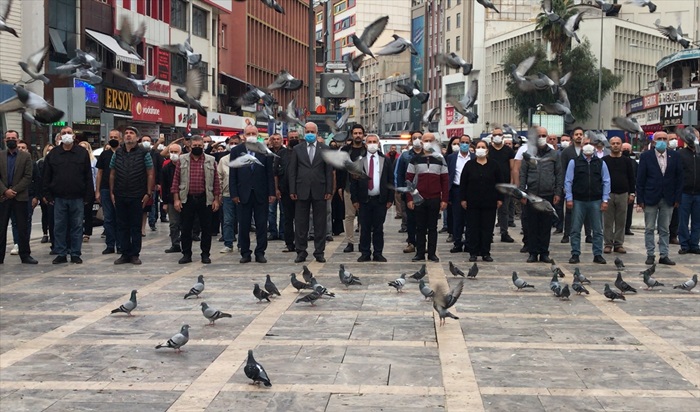 Atatürk, ebediyete irtihalinin 83. yılında, Adana'da düzenlenen törenlerle anıldı.