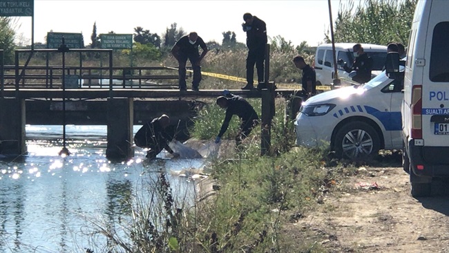 Adana'da sulama kanalında erkek cesedi bulundu