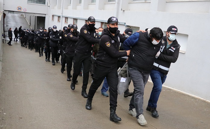 Adana’da aralarında Komiserli, polisli, muhabirli suç örgütüne rekor hapis cezası istemi