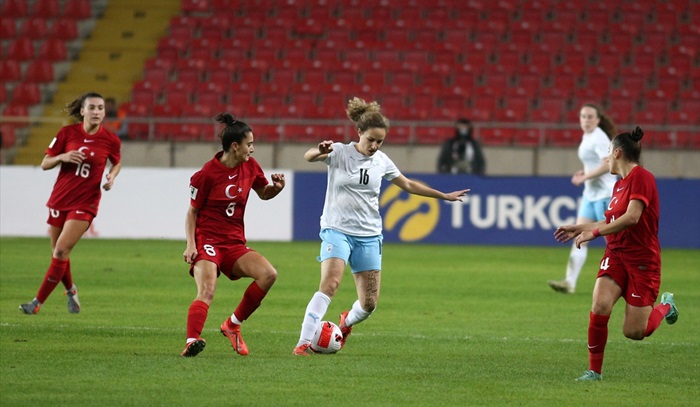 A Milli Kadın Futbol Takımı, İsrail'i 3-2 yendi.