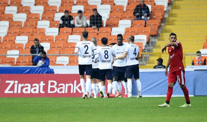 Trabzonspor, Adana Demirspor'u 2-0 yendi.