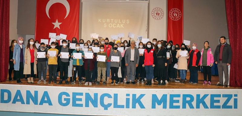 Adana Gençlik Merkezinde "Kurtuluşun Resmi" Adlı Resim Yarışması düzenlendi..