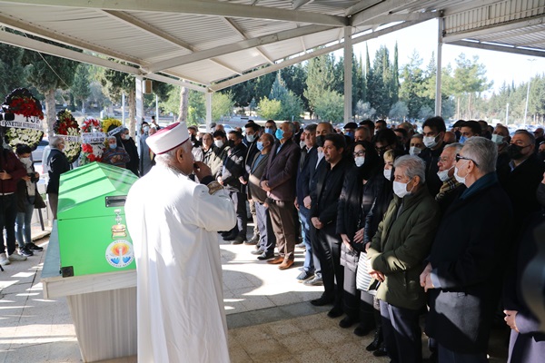 Faruk Tınaz Adana'da son yolculuğuna uğurlandı