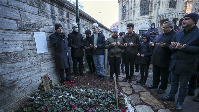 Sezai Karakoç, vefatının 40. gününde kabri başında yad edildi