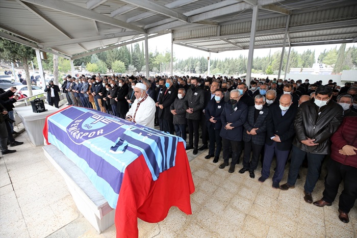 Adana Demirspor'un eski başkanlarından Gökoğlu son yolculuğuna uğurlandı