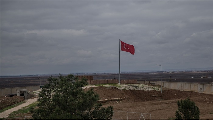 Akçakale sınır hattında teröristlerce döşenen EYP'nin patlaması sonucu 3 asker şehit oldu